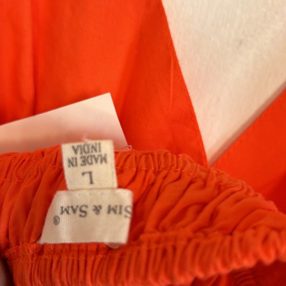 SIM + SAM | NWT Top 🧡 - Picture 4 of 4
